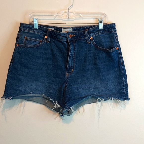 Universal Thread Pants - Universal Thread Vintage Midi Denim Shorts
